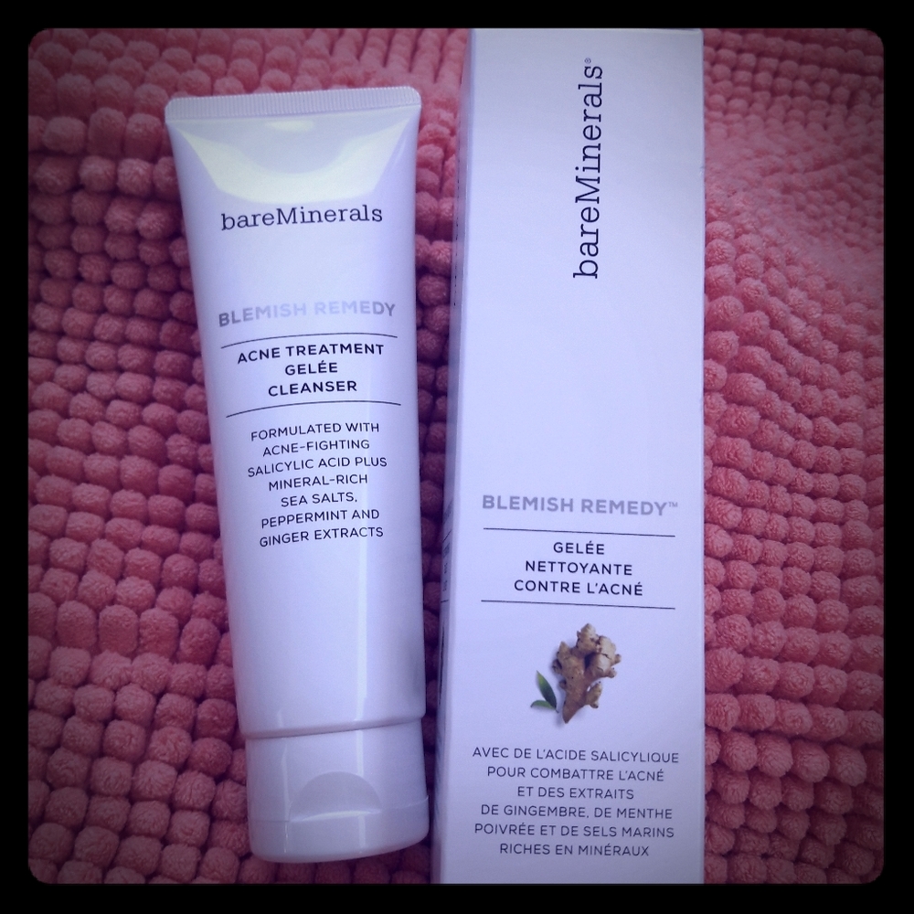 New BARE MINERALS  Acne treatment Gelee Cleanser